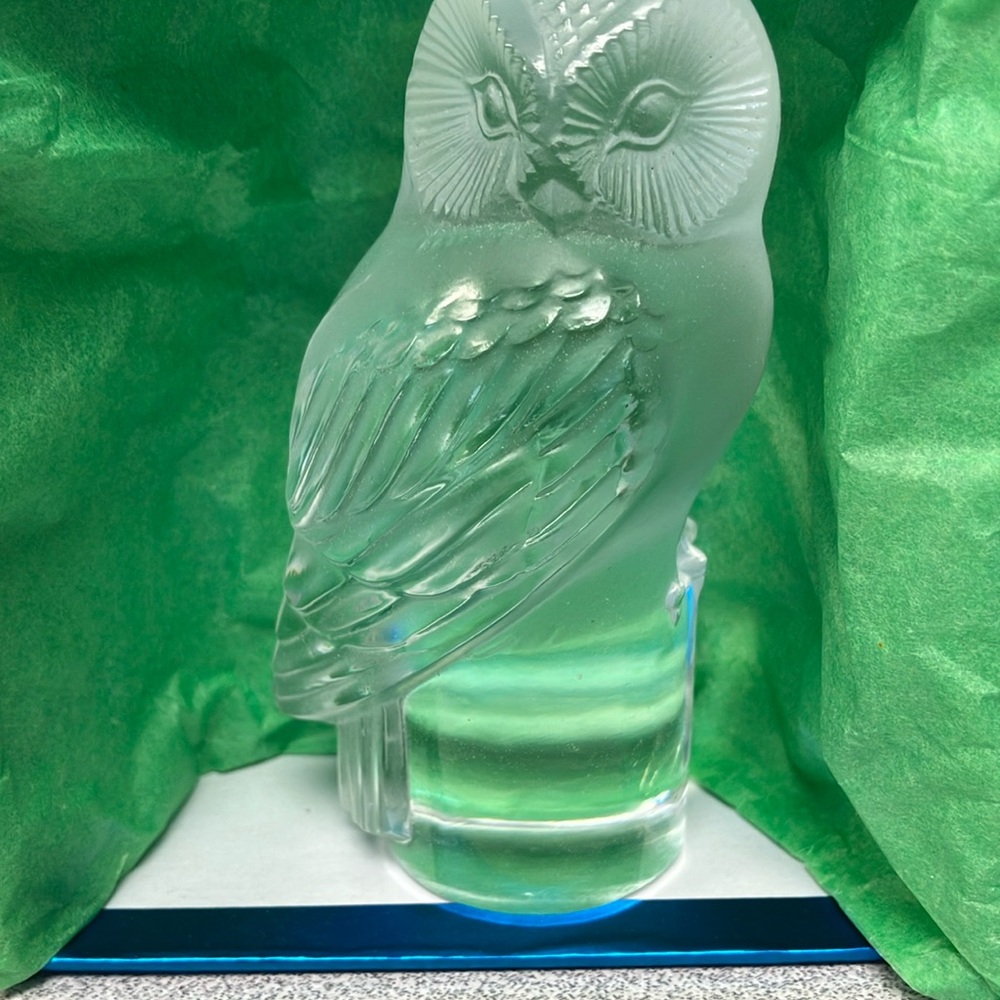 Lalique crystal Owl